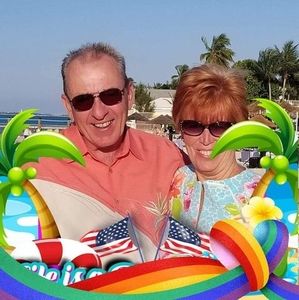 Meet your Posher, Dot